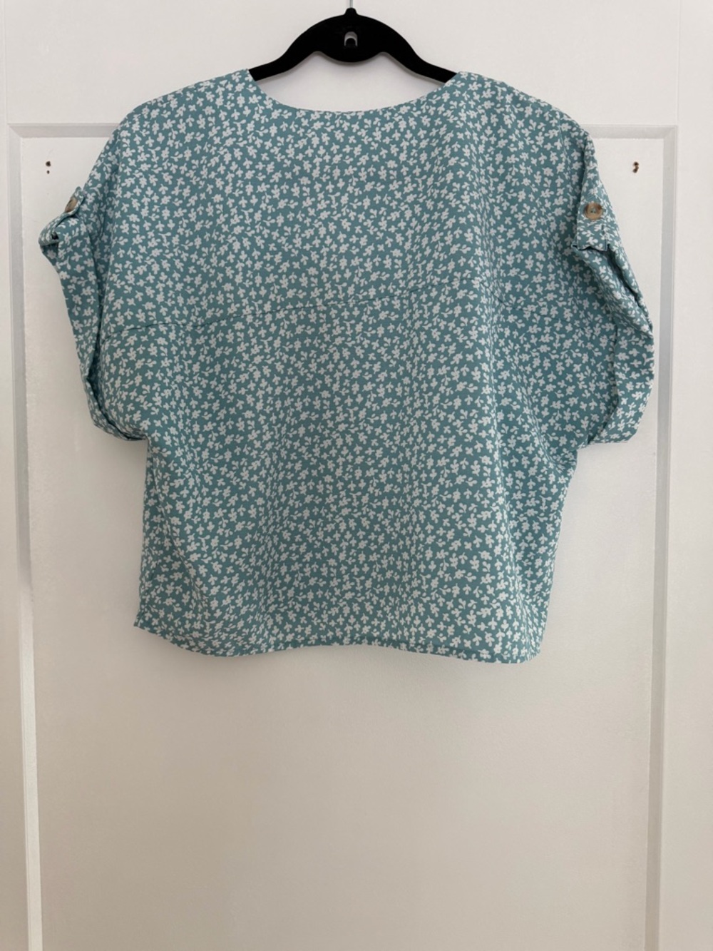 Floral Button-Front V-Neck Top - Picture 5 of 5